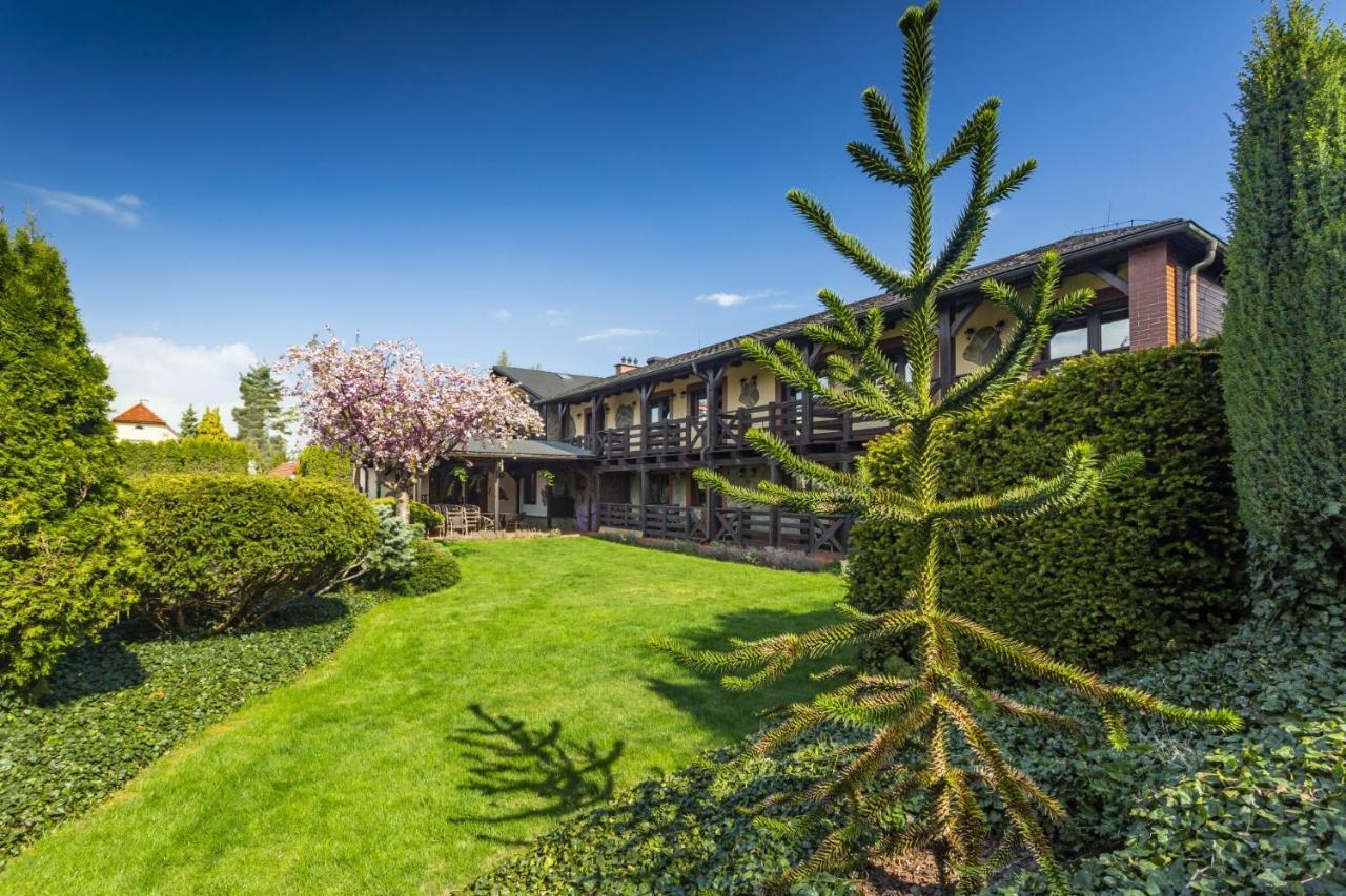 Hotel El Greco Rožnov pod Radhoštěm المظهر الخارجي الصورة